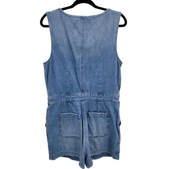 BCBGeneration Denim Romper S Light Wash Jean Shorts Sleeveless Zip Rockabilly - Picture 5 of 13